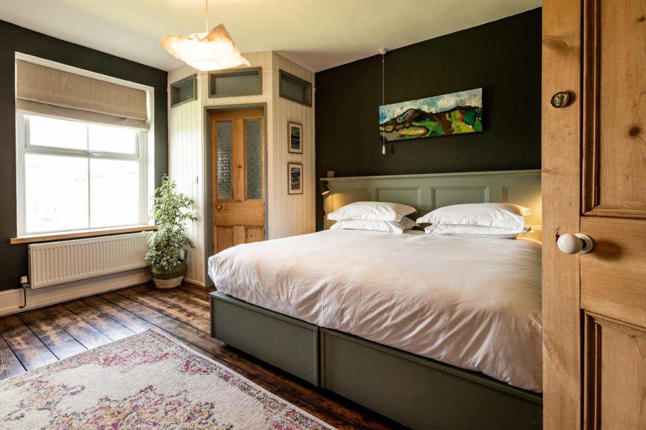 مبيت وإفطار Moylgrove The Old Vicarage المظهر الخارجي الصورة