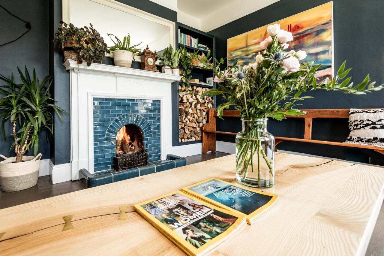 مبيت وإفطار Moylgrove The Old Vicarage المظهر الخارجي الصورة