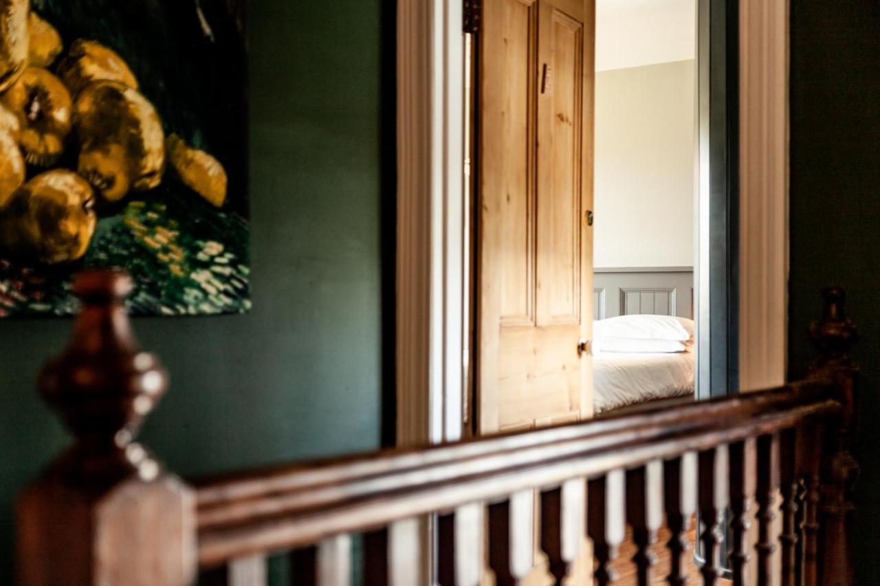 مبيت وإفطار Moylgrove The Old Vicarage المظهر الخارجي الصورة