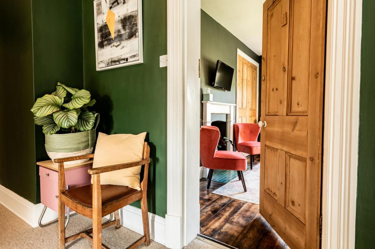 مبيت وإفطار Moylgrove The Old Vicarage المظهر الخارجي الصورة