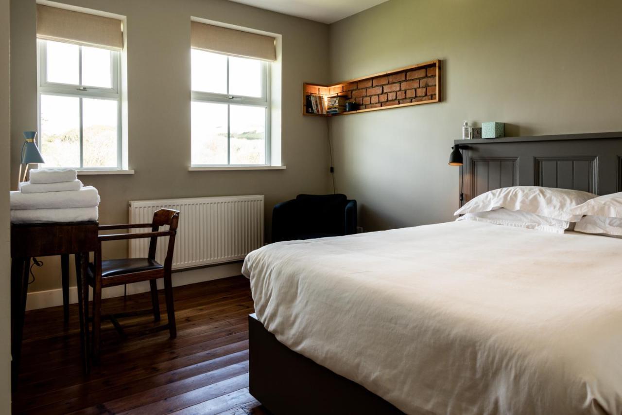 مبيت وإفطار Moylgrove The Old Vicarage المظهر الخارجي الصورة