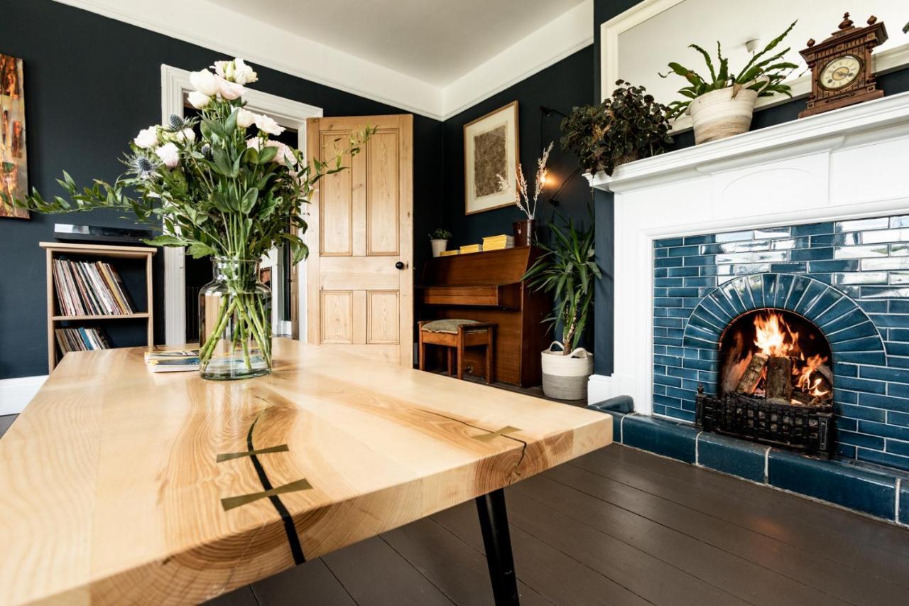 مبيت وإفطار Moylgrove The Old Vicarage المظهر الخارجي الصورة