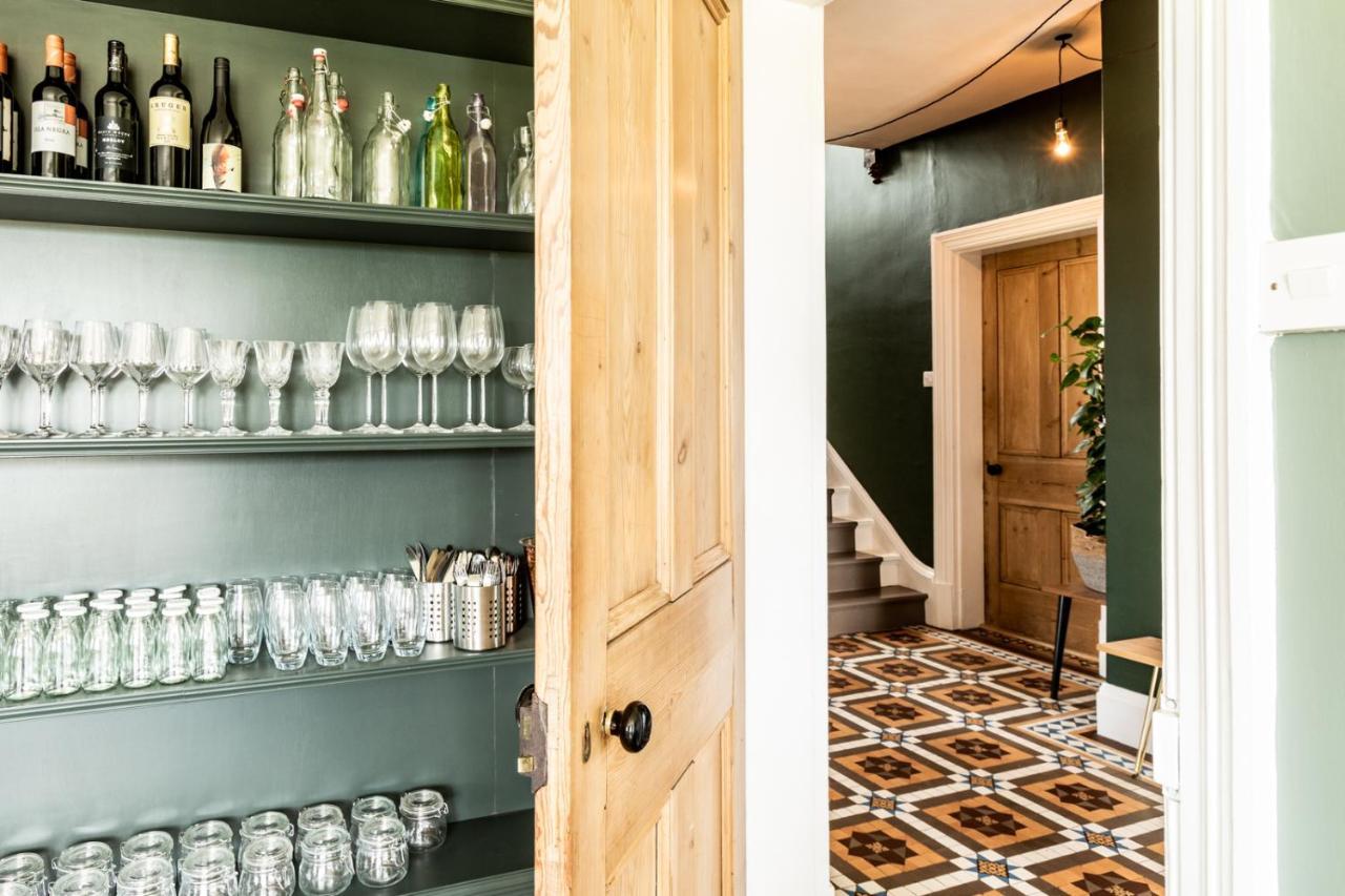 مبيت وإفطار Moylgrove The Old Vicarage المظهر الخارجي الصورة
